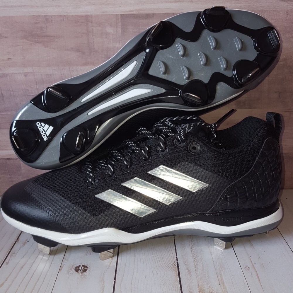 ☆New☆ Men's Adidas baseball cleats assorted sizes
